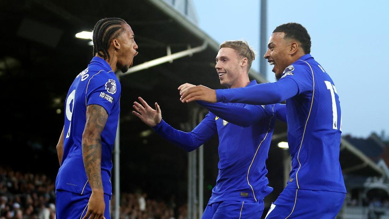 Aguero Puji Trio Penyerang Chelsea, Soroti Kerapuhan Struktur Tim