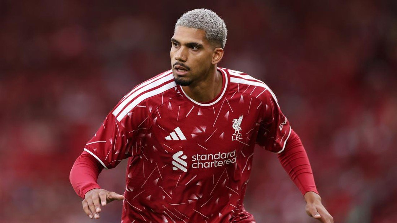 Araujo Kenal Baik Villarreal, Liverpool Siap Hadapi Penguasaan Bola Tinggi