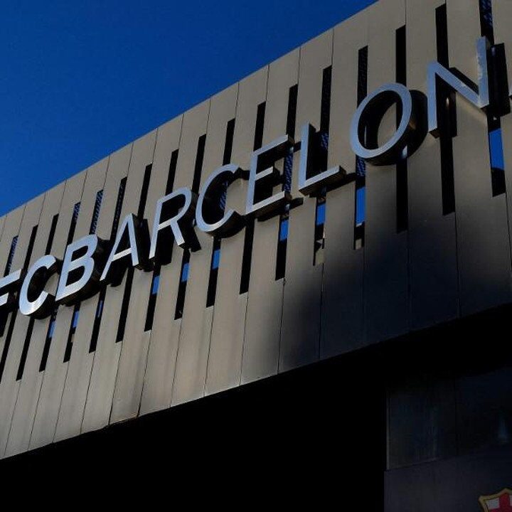 Barcelona Santai Tanggapi Dokumen Real Madrid ke UEFA Terkait Skandal Wasit