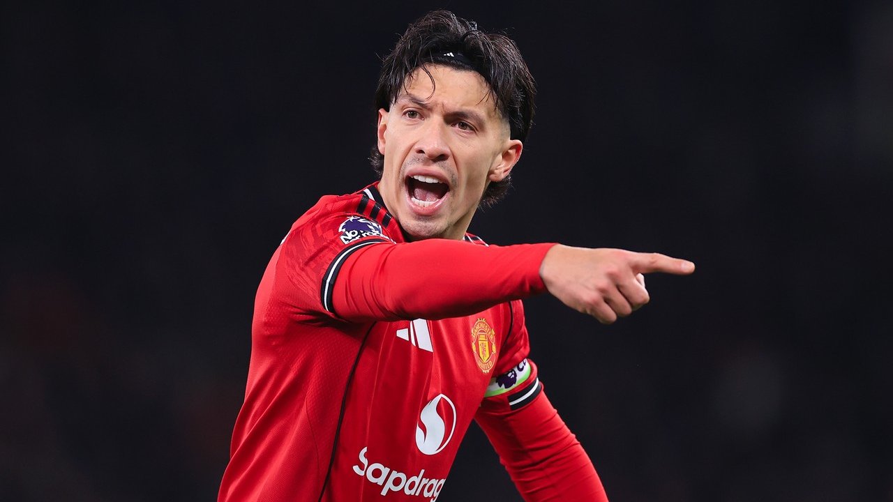 Bek MU Lisandro Martinez Kritik Manajemen Klub Soal Minimnya Investasi Pemain