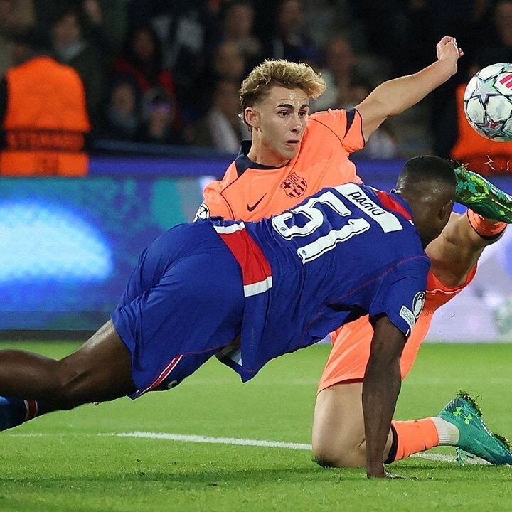 Bek PSG Willian Pacho Tampil Heroik Meski Terkena Sepak dan Sundulan