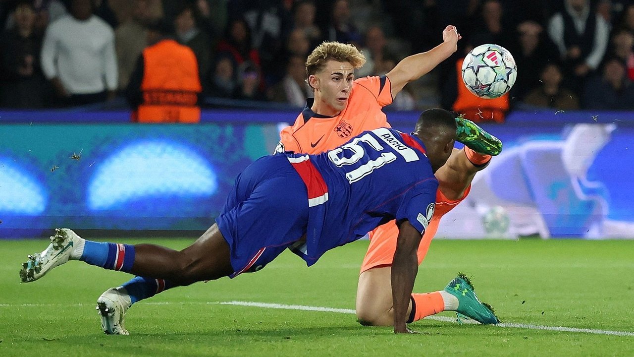 Bek PSG Willian Pacho Tampil Heroik Meski Terkena Sepak dan Sundulan