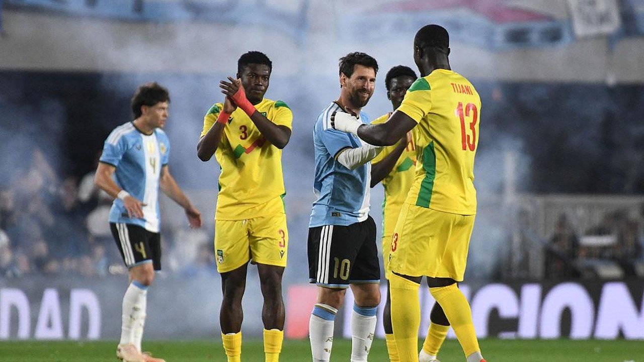 Benin Kecewa, Pemainnya Dilarang Foto dan Tukar Jersey dengan Messi