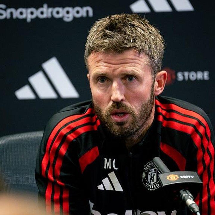 Carrick Yakin Mampu Angkat Manchester United dari Keterpurukan