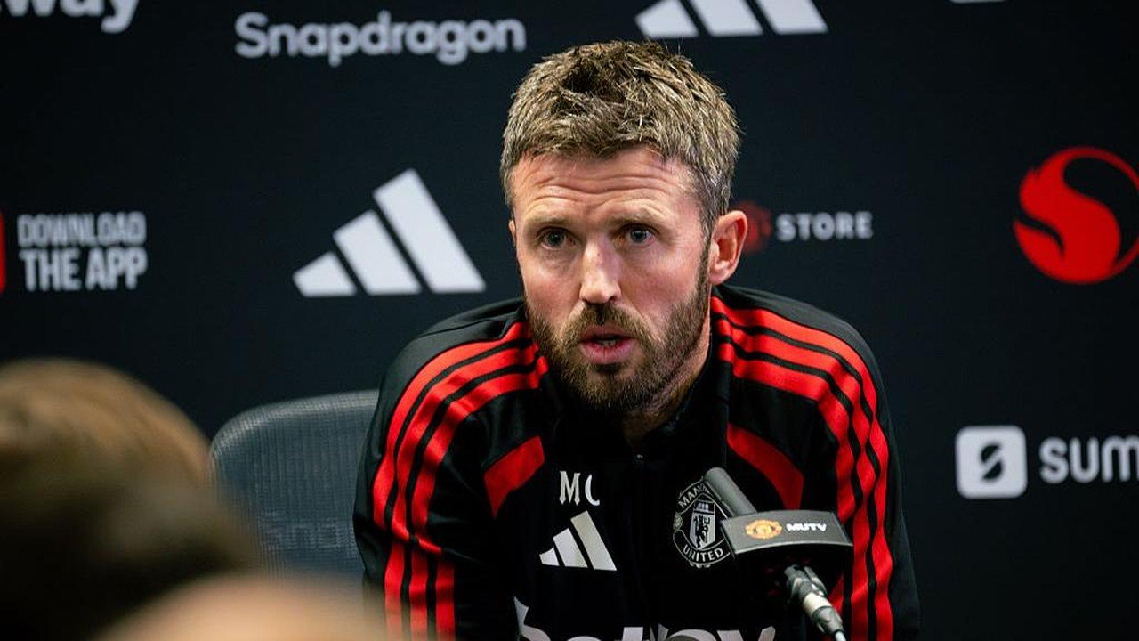 Carrick Yakin Mampu Angkat Manchester United dari Keterpurukan