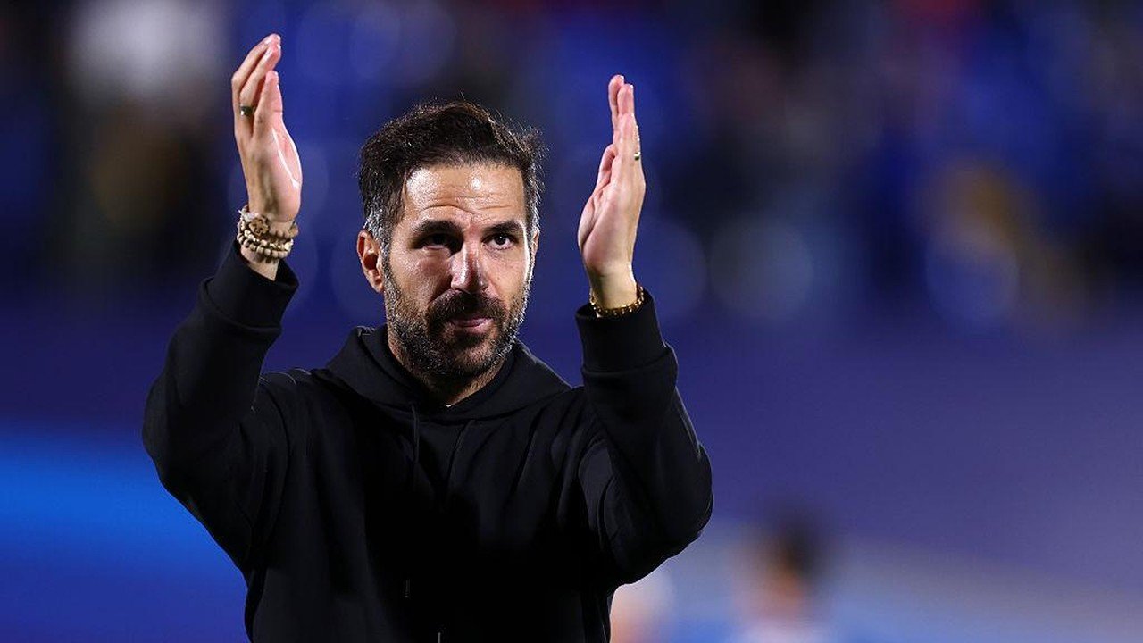Cesc Fabregas Ingatkan Como untuk Tetap Rendah Hati Pasca Kemenangan atas Manchester United