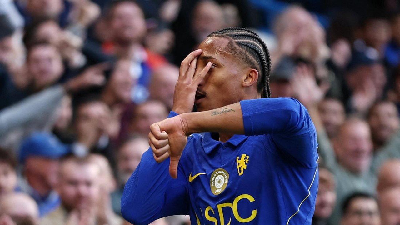 Chelsea Takluk dari Tottenham, Absennya Joao Pedro Disorot