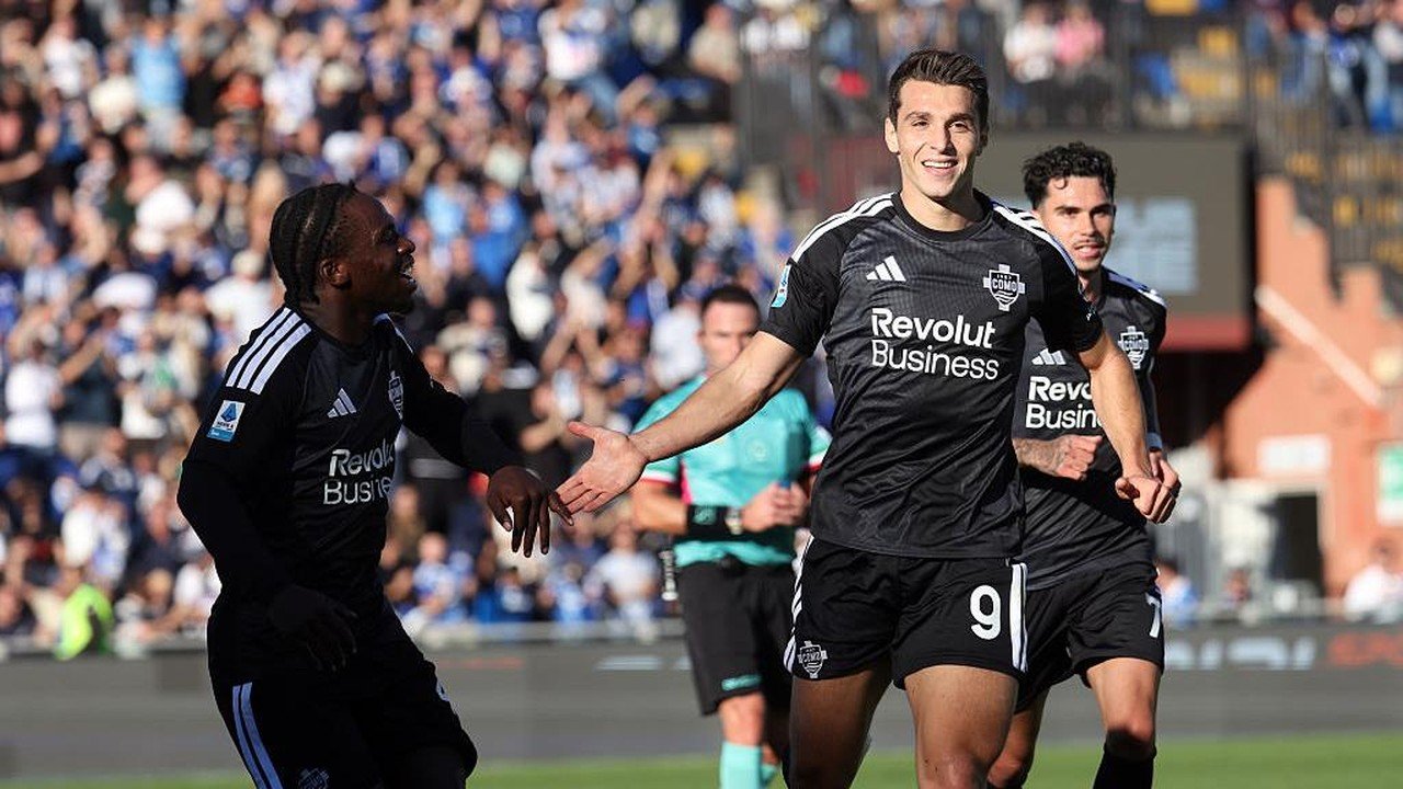 Como Permalukan Sassuolo 2-0 Berkat Brace Douvikas