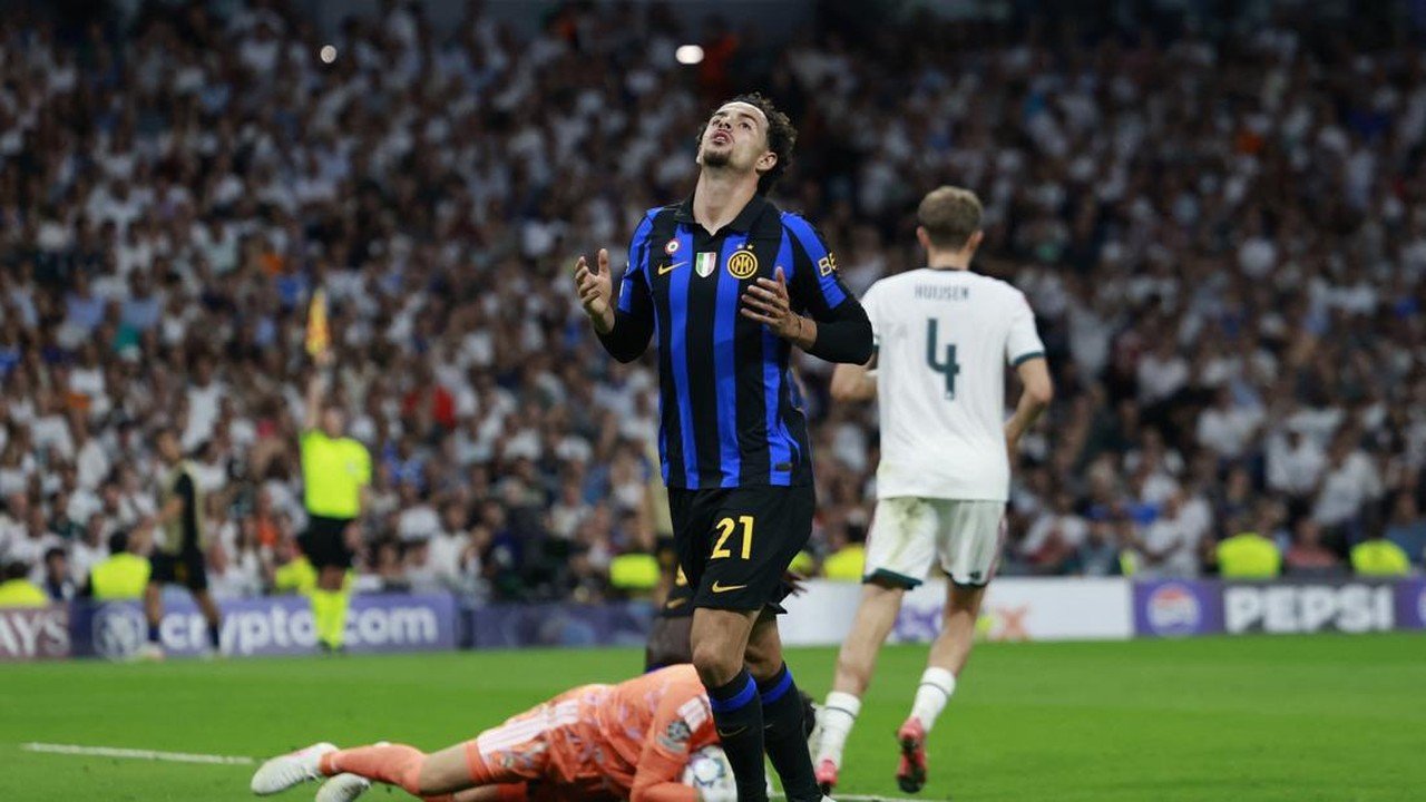 Curtis Jones Cedera Paha, Absen Tiga Pekan Bela Inter Milan