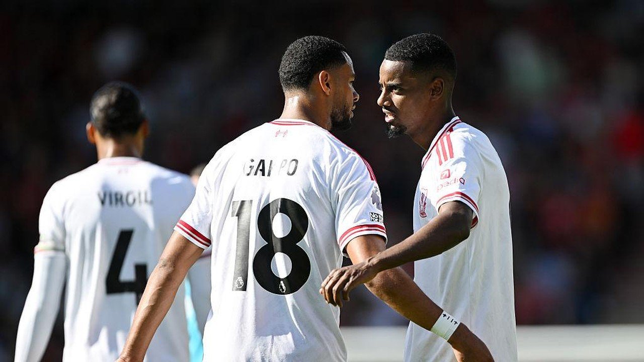 Dua Pilar Serang Liverpool Absen Lawan Man City Akibat Cedera