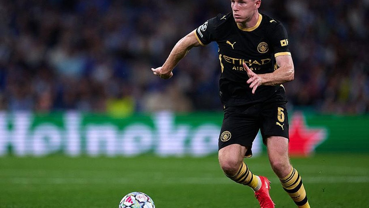 Elliott Anderson Dipuji Mirip Steven Gerrard Meski Man City Kalah