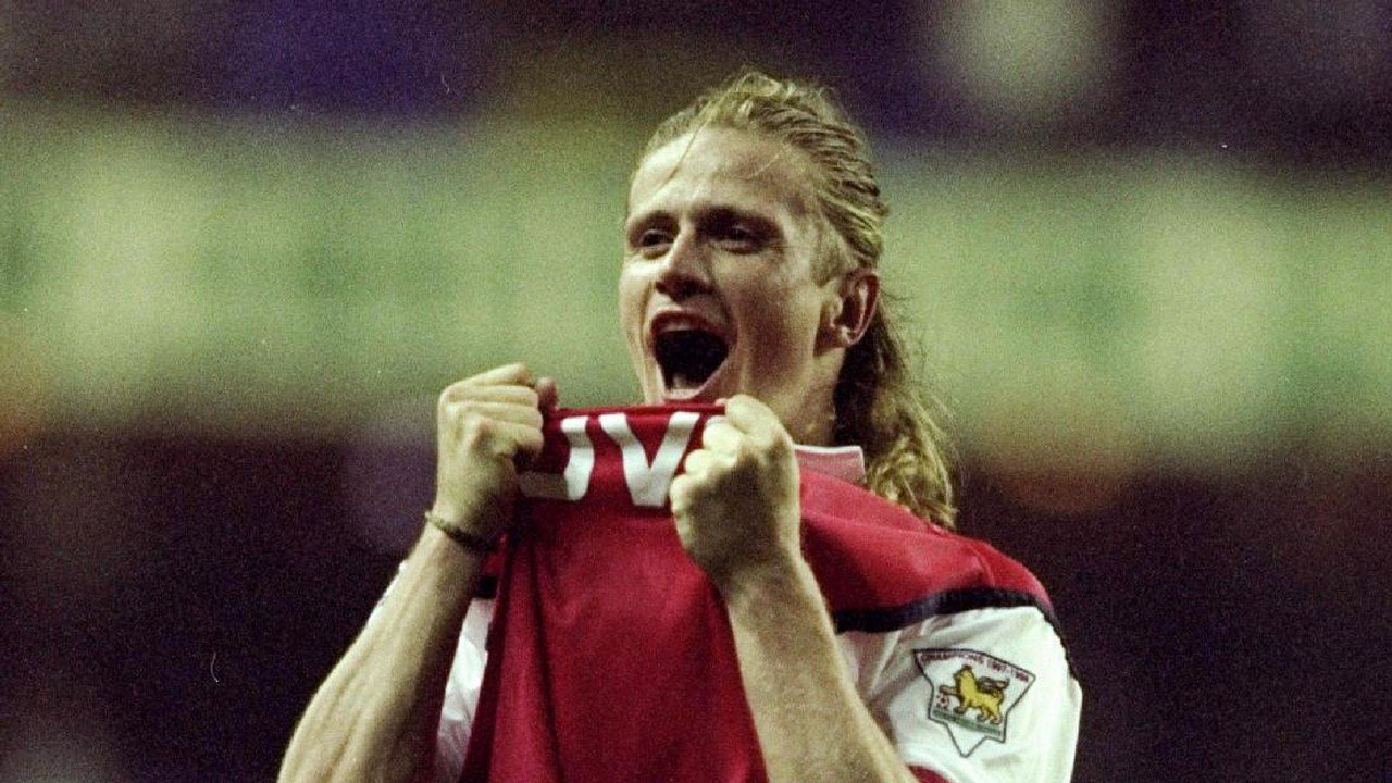 Emmanuel Petit Murka Melihat Perusakan di Prancis, Soroti Oknum Imigran