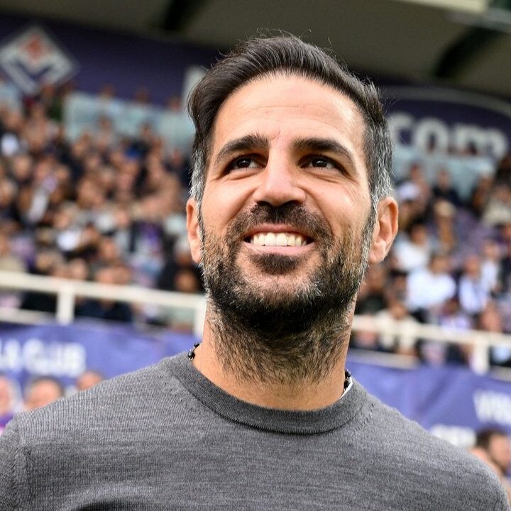 Fabregas Bantah Rumor Pelatih Manchester United, Hormati Michael Carrick