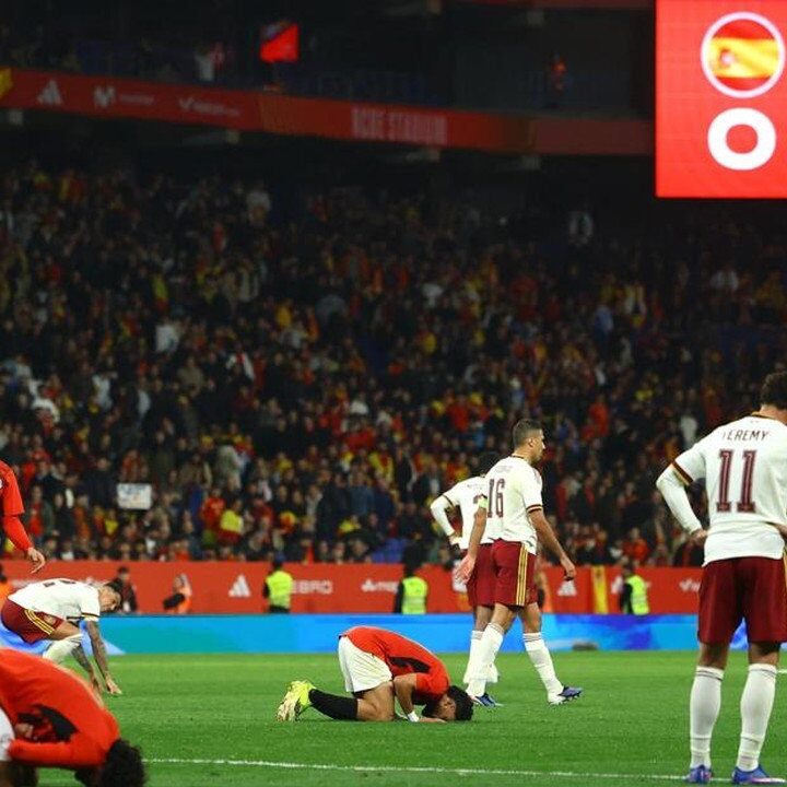 FIFA Denda dan Hukum Spanyol Akibat Chant Anti-Muslim Suporter