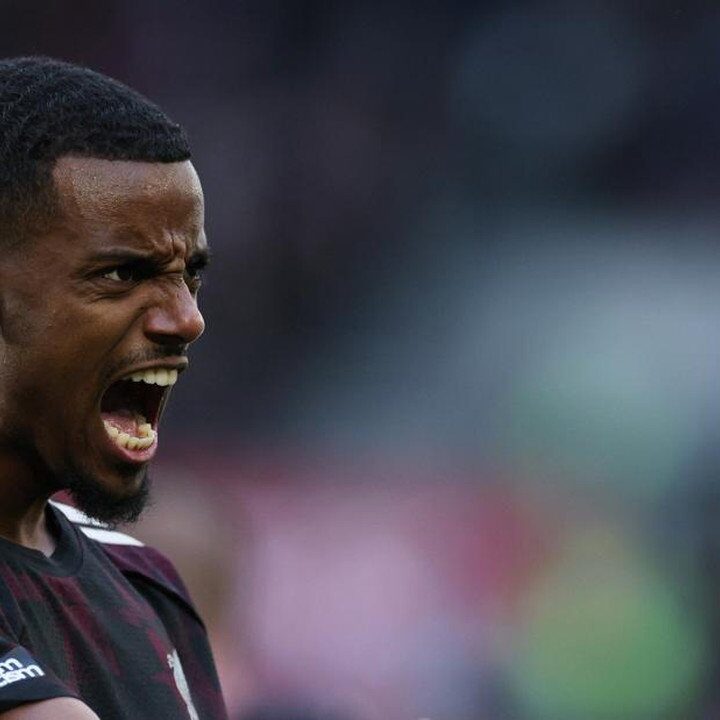 Gol Comeback Alexander Isak Bawa Liverpool Kalahkan Brentford di Kandang