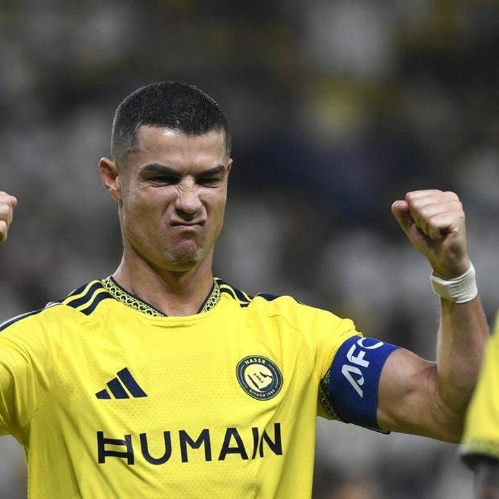 Gol ke-981 Cristiano Ronaldo Dirayakan Timnas Portugal, Isyarat Damai?