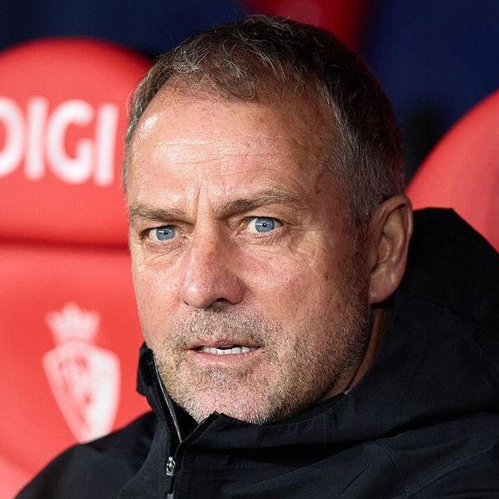 Hansi Flick Ingatkan Barcelona untuk Tampil Agresif Hadapi PSG di Liga Champions