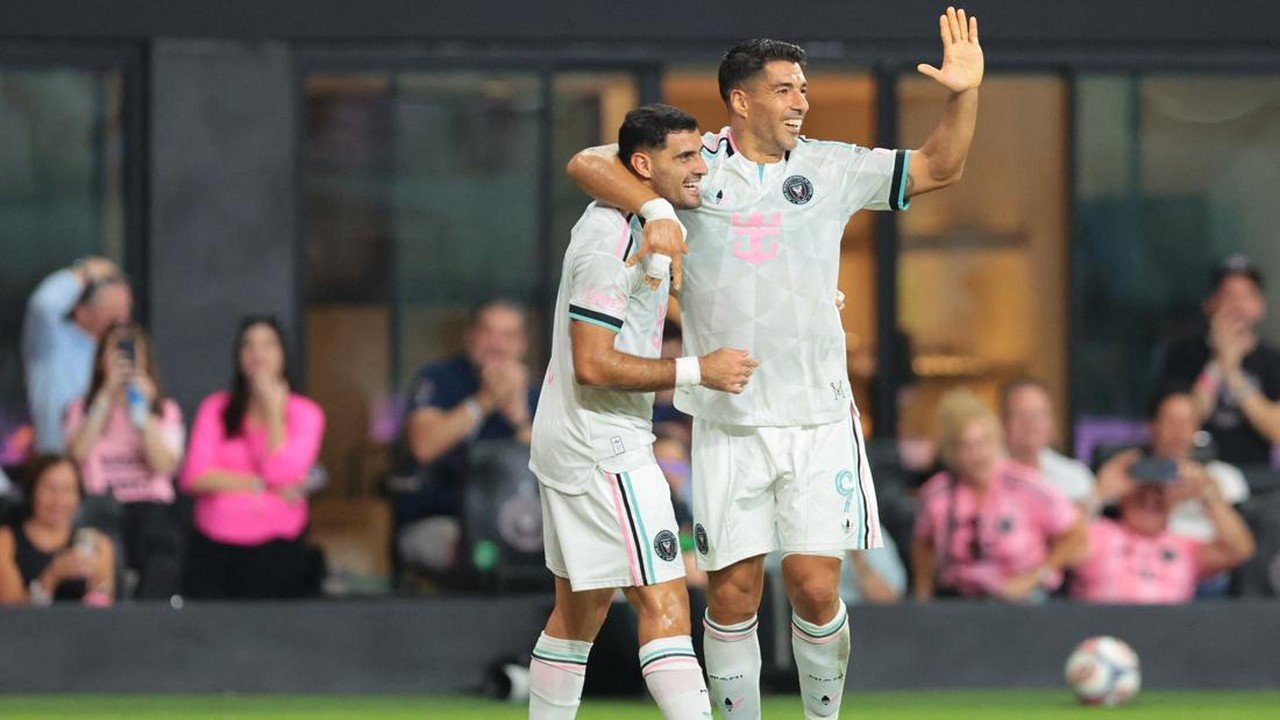 Inter Miami Raih Kemenangan 2-0 Berkat Assist Messi dan Suarez