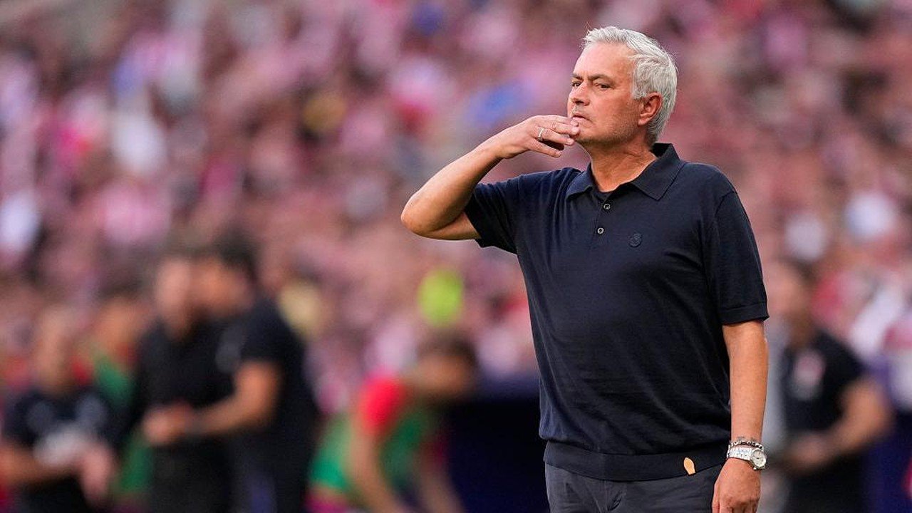 Jose Mourinho Waspadai Atmosfer Olimpico dan Semangat Roma di Liga Champions