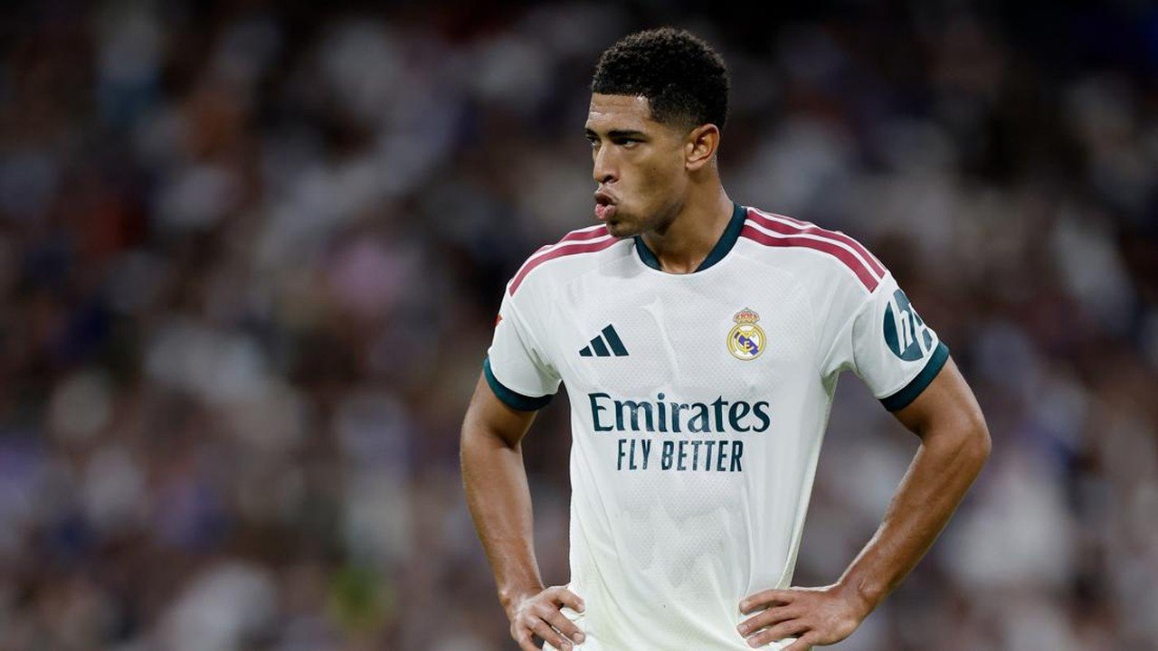 Jude Bellingham Kesal Vinicius Junior Diusir Wasit Karena Tarik Rambut