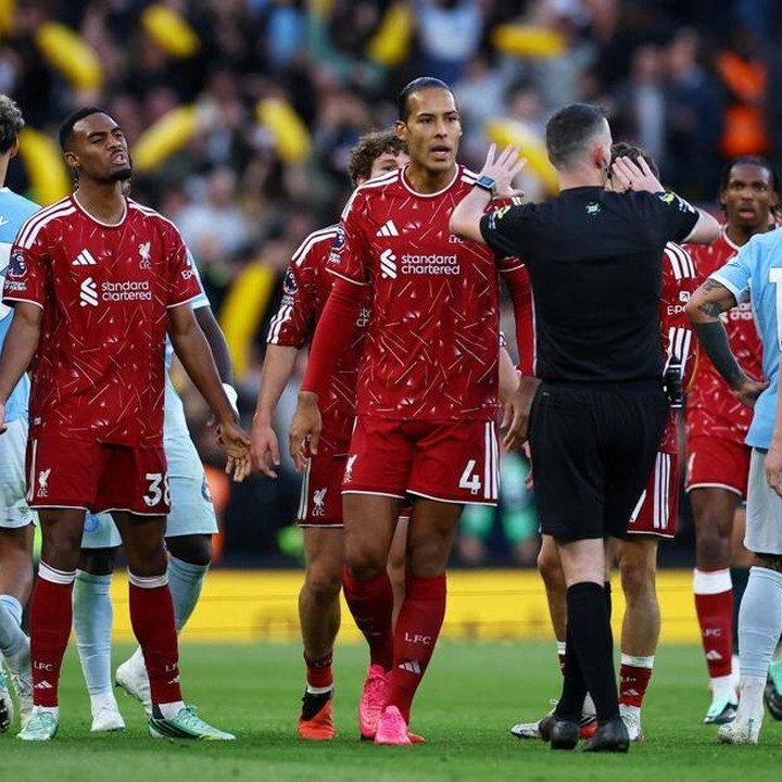 Kartu Merah Gravenberch Jadi Titik Balik Kekalahan Liverpool dari Manchester City