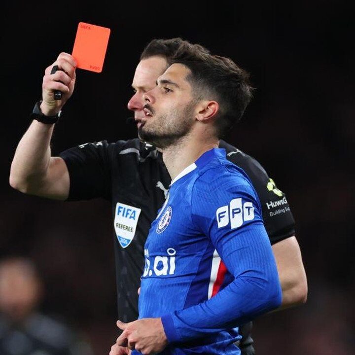 Kartu Wasit Digital Debut di Uruguay, Inovasi Baru Sepak Bola?