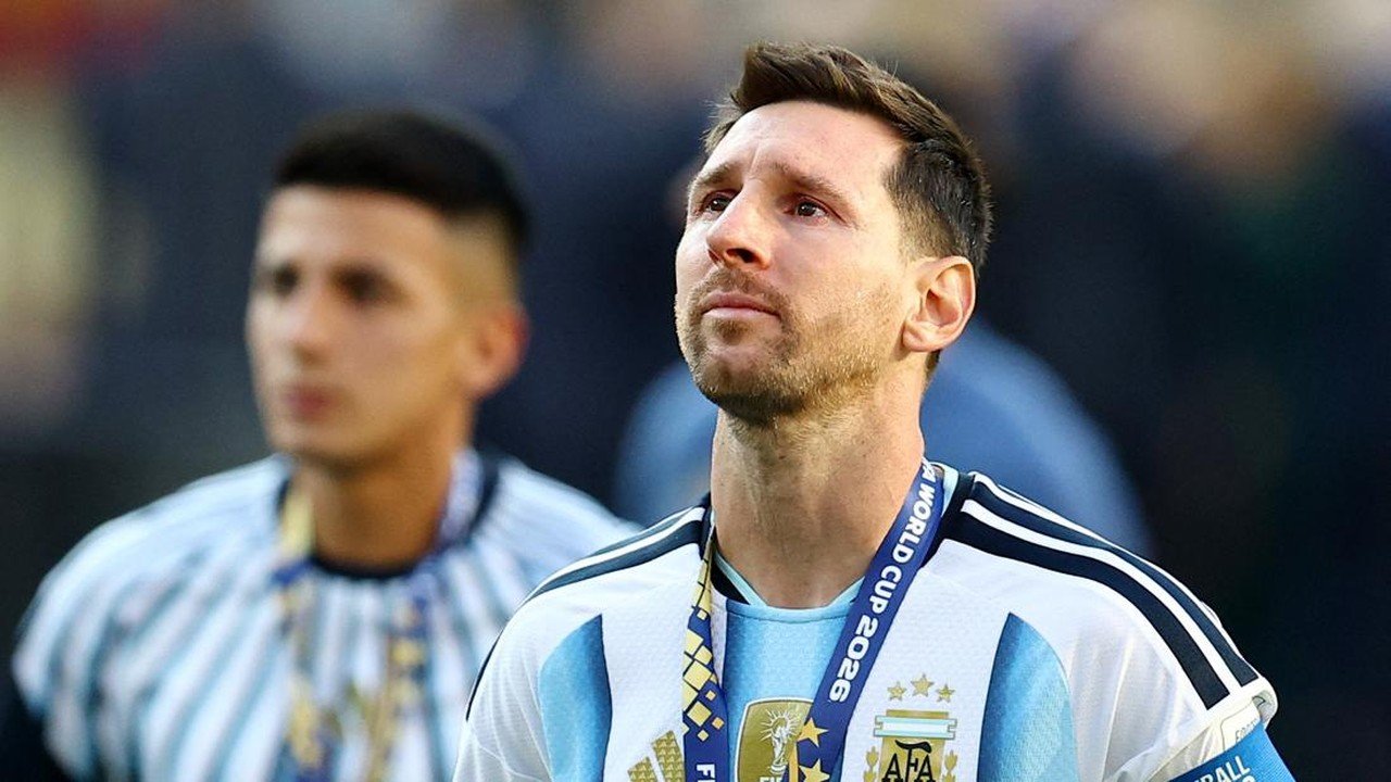 Kerusuhan Paris: Jersey Messi dan Barang Bersejarah Lainnya Ikut Dijarah