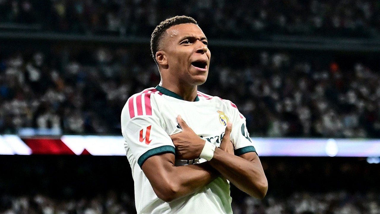 Kylian Mbappe Bersepeda Saat Pemulihan Cedera, Real Madrid Santai