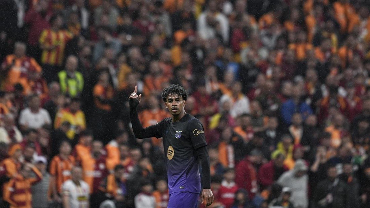 Lamine Yamal Bersinar Terang di Kandang Galatasaray yang Mengerikan