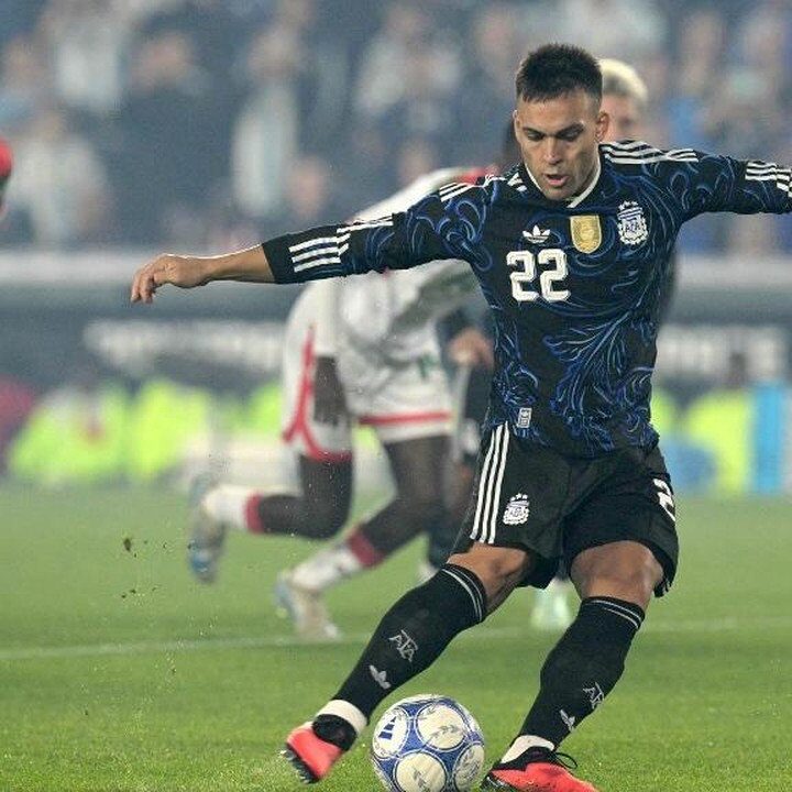 Lautaro Martinez Susul Messi dan Batistuta di Daftar Top Skor Argentina
