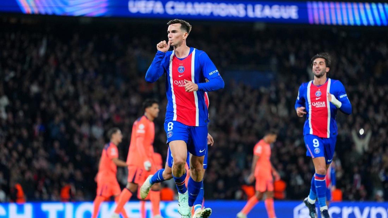 Luis Enrique Ingatkan PSG Tetap Fokus Meski Start Sempurna di Liga Champions