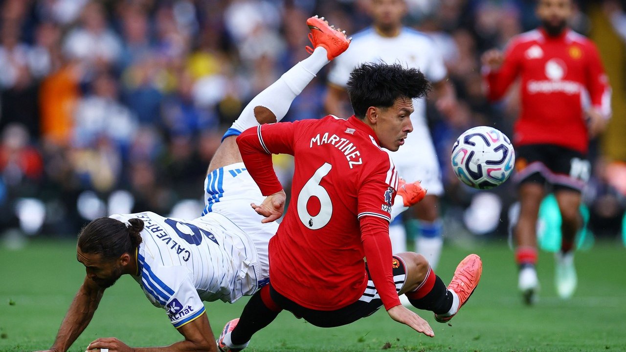 Manchester United Ditahan Imbang Leeds, Lisandro Martinez Ditarik Karena Cedera