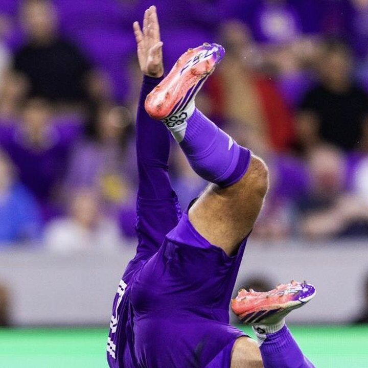 Martin Ojeda Cetak Gol Kalajengking Spektakuler di MLS