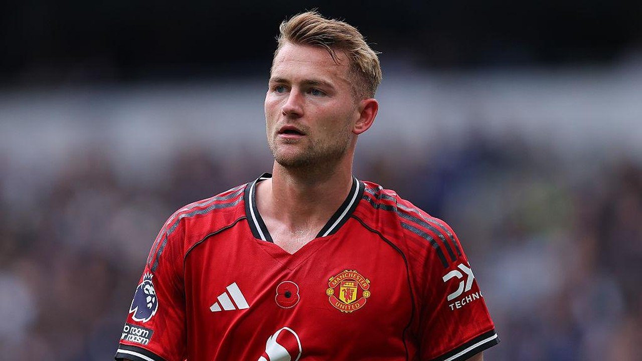 Matthijs de Ligt Kembali Perkuat Manchester United Setelah Cedera Panjang