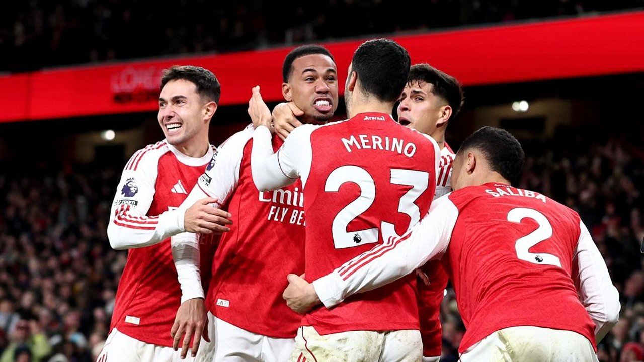Mikel Merino Yakin Arsenal Siap Raih Gelar Liga Inggris dan Liga Champions