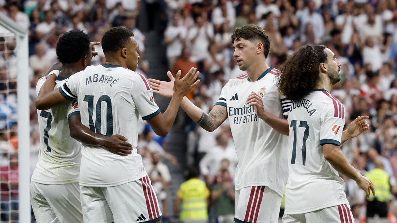 Modric Yakin Madrid Mampu Kejar Barcelona Meski Tertinggal di LaLiga