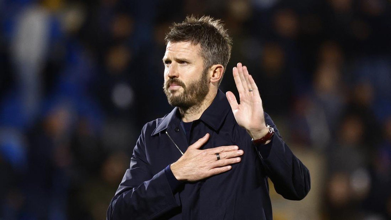 MU Kalah Telak dari Como, Carrick Fokus pada Tim daripada Masa Depannya