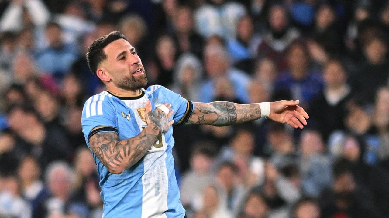 Nicolas Otamendi Ikuti Jejak Messi, Pamit dari Timnas Argentina
