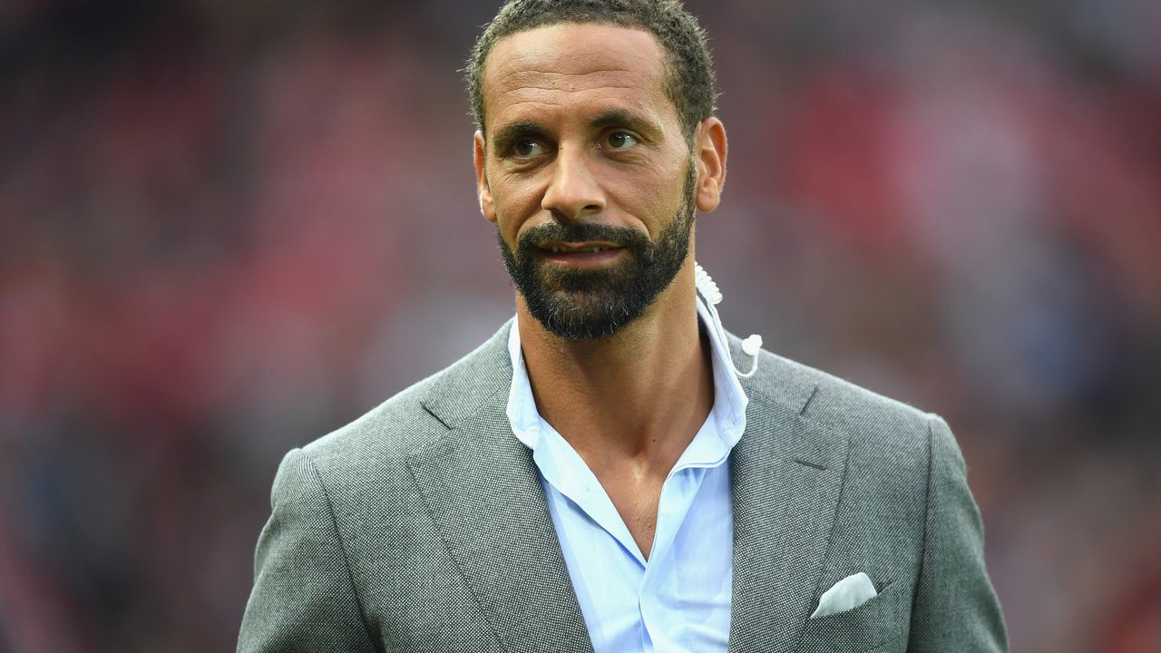 Rio Ferdinand Ingatkan Lisandro Martinez Soal Konsekuensi Kritik Klub