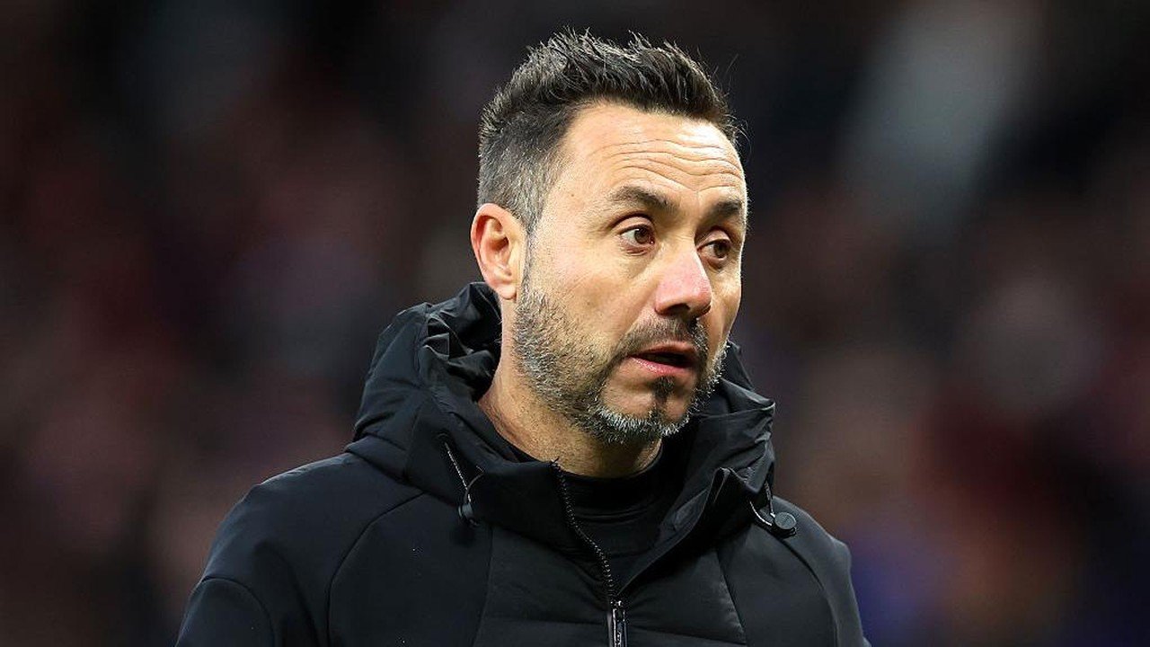 Roberto De Zerbi Larang Pemain Spurs Main HP Saat Makan Demi Kekompakan Tim