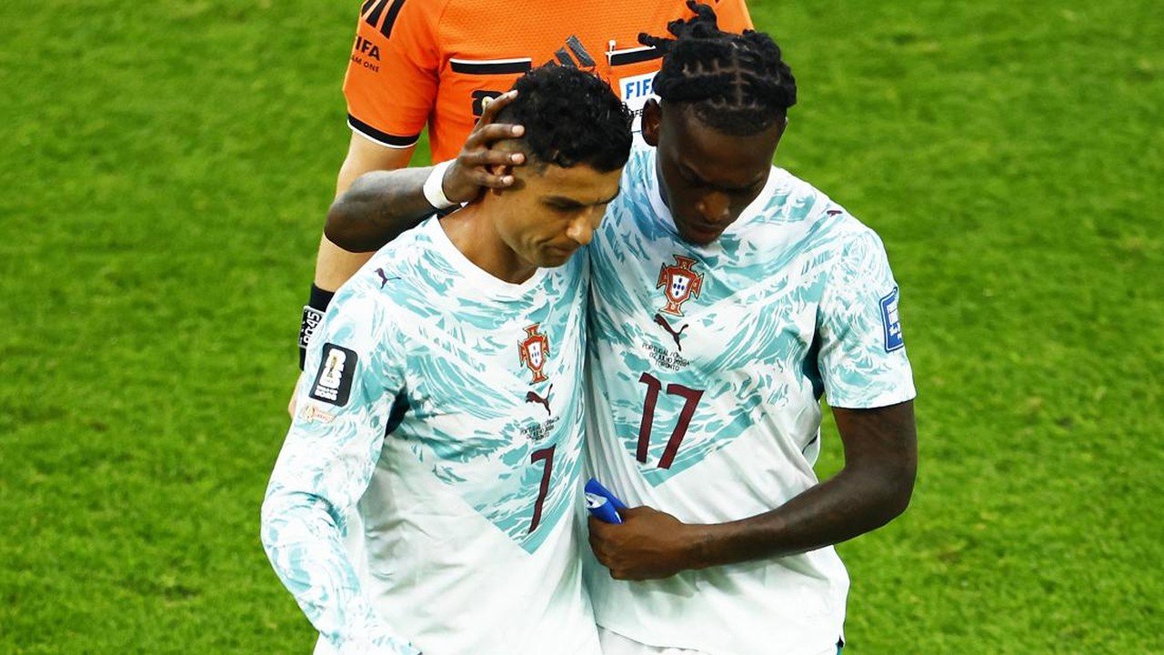 Ronaldo Tinggalkan Skuad Portugal, Leao: Tim Tetap Solid