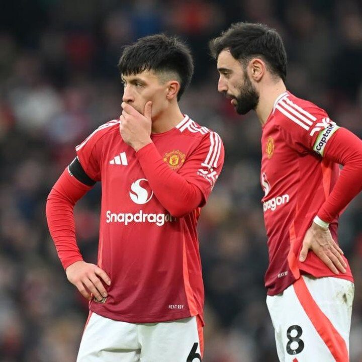 Sorotan Berbeda Martinez dan Fernandes untuk Manchester United