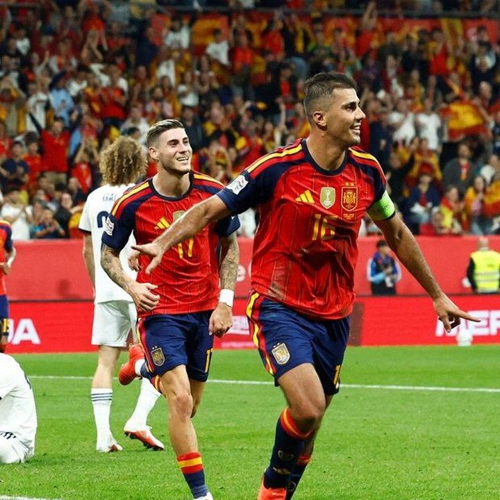 Spanyol Tak Terbendung, Republik Ceko Tumbang 3-1