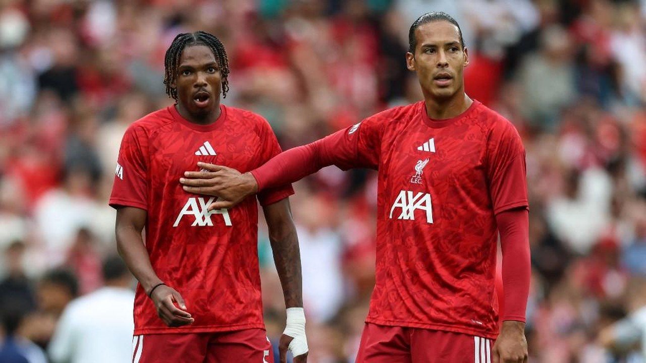 Van Dijk Jadi Mentor, Bek Muda Liverpool Jacquet Tampil Gemilang