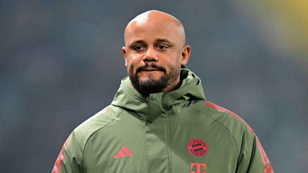 Vincent Kompany Pingsan Akibat Kelelahan Ekstrem di Sesi Latihan Bayern Munich