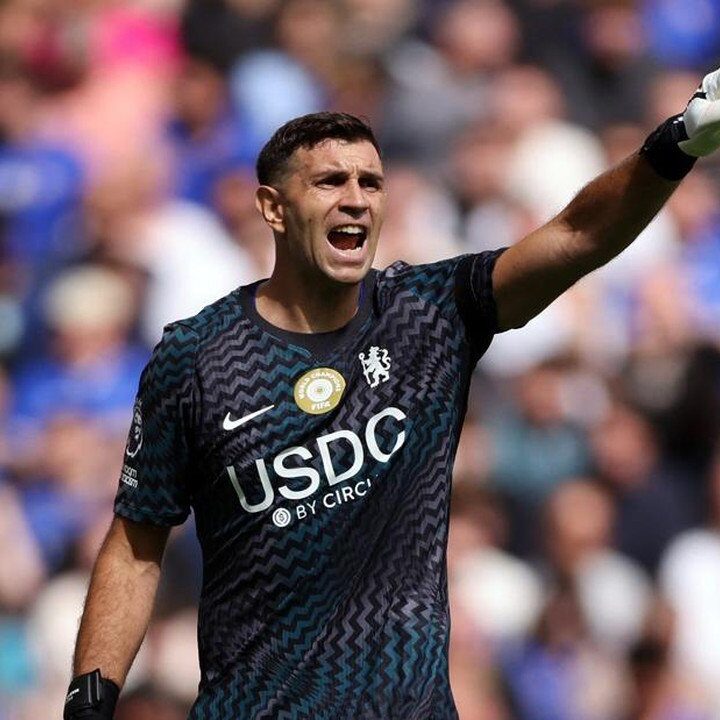 Xabi Alonso Beri Kabar Terbaru Kondisi Emiliano Martinez Pasca Operasi